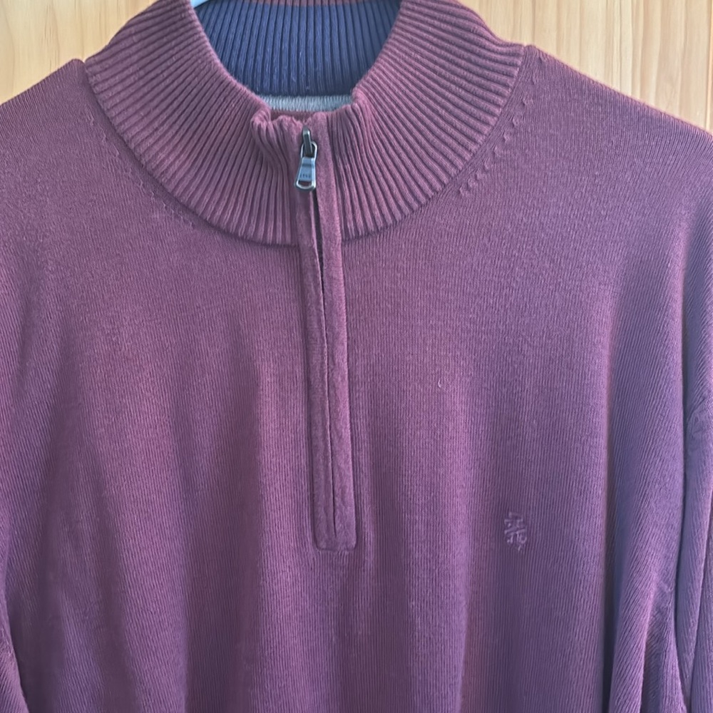 IZOD
Men’s Maroon Jersey 1/4 Zip Sweater - Picture 2 of 4